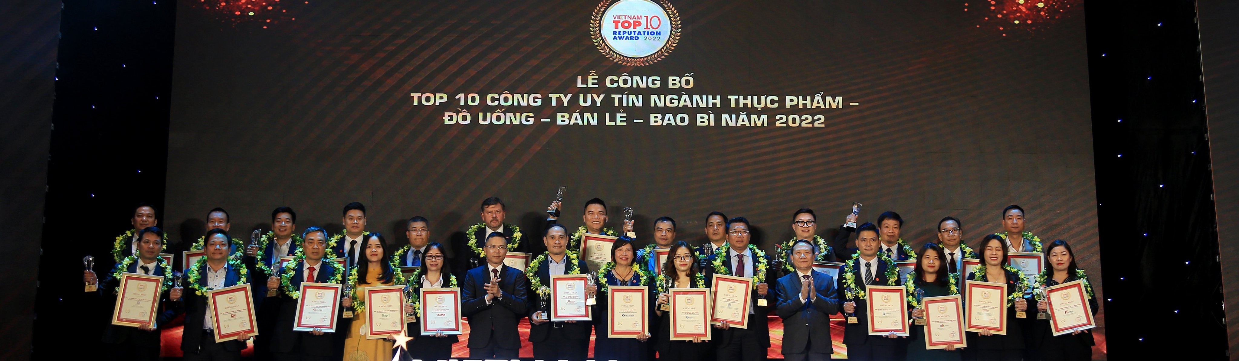 Doanh nghiệp hàng đầu ngành nước giải khát lọt top 5 công ty đồ uống uy tín nhất năm 2022